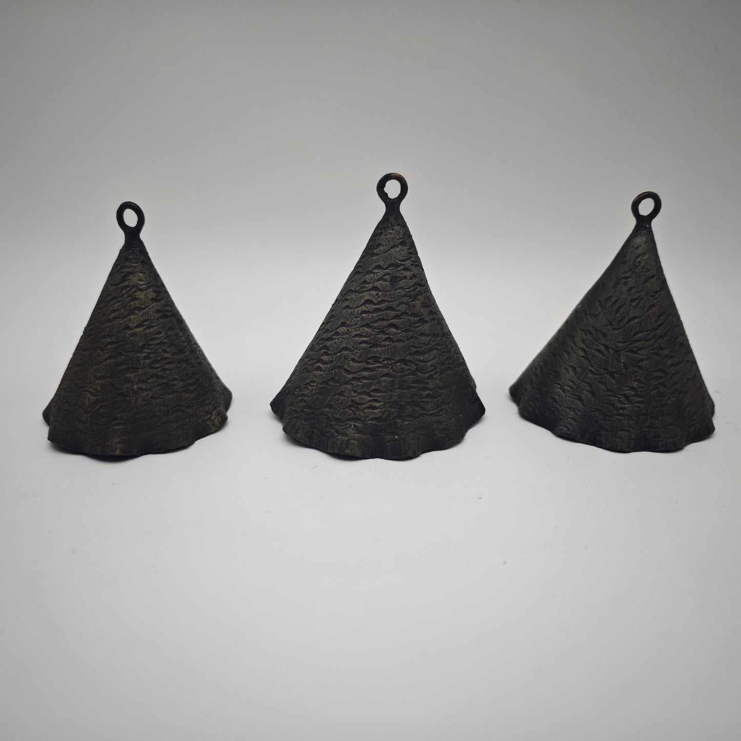 3x metal bells in cone shape wavy set decoration rituals meditation clearing gift vintage wrought iron healing frequency sound healing
