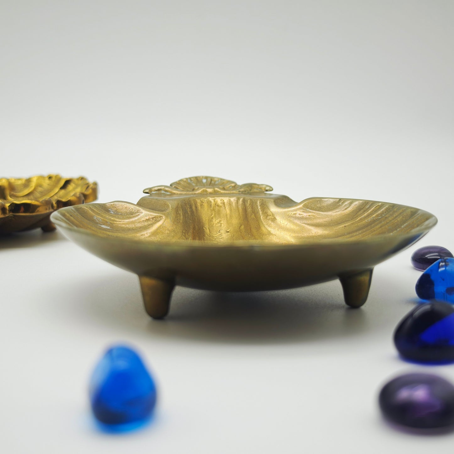 Aschenbecher Muschelform Messing Wahl zwischen matt glänzend Hollywood Regency Mid Century Art Deco Maritim Schale goldfarben trinket dish