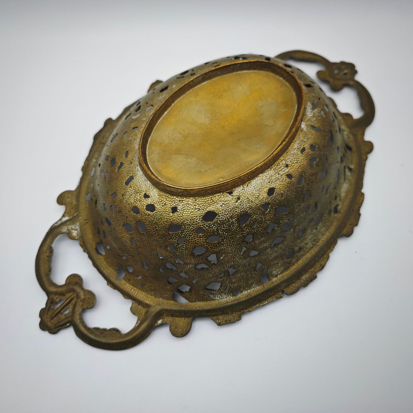 Fruit bowl bowl brass breakthrough solid vintage Hollywood Regency fruit basket baroque confectionery oval gold offering bowl key holder flowers