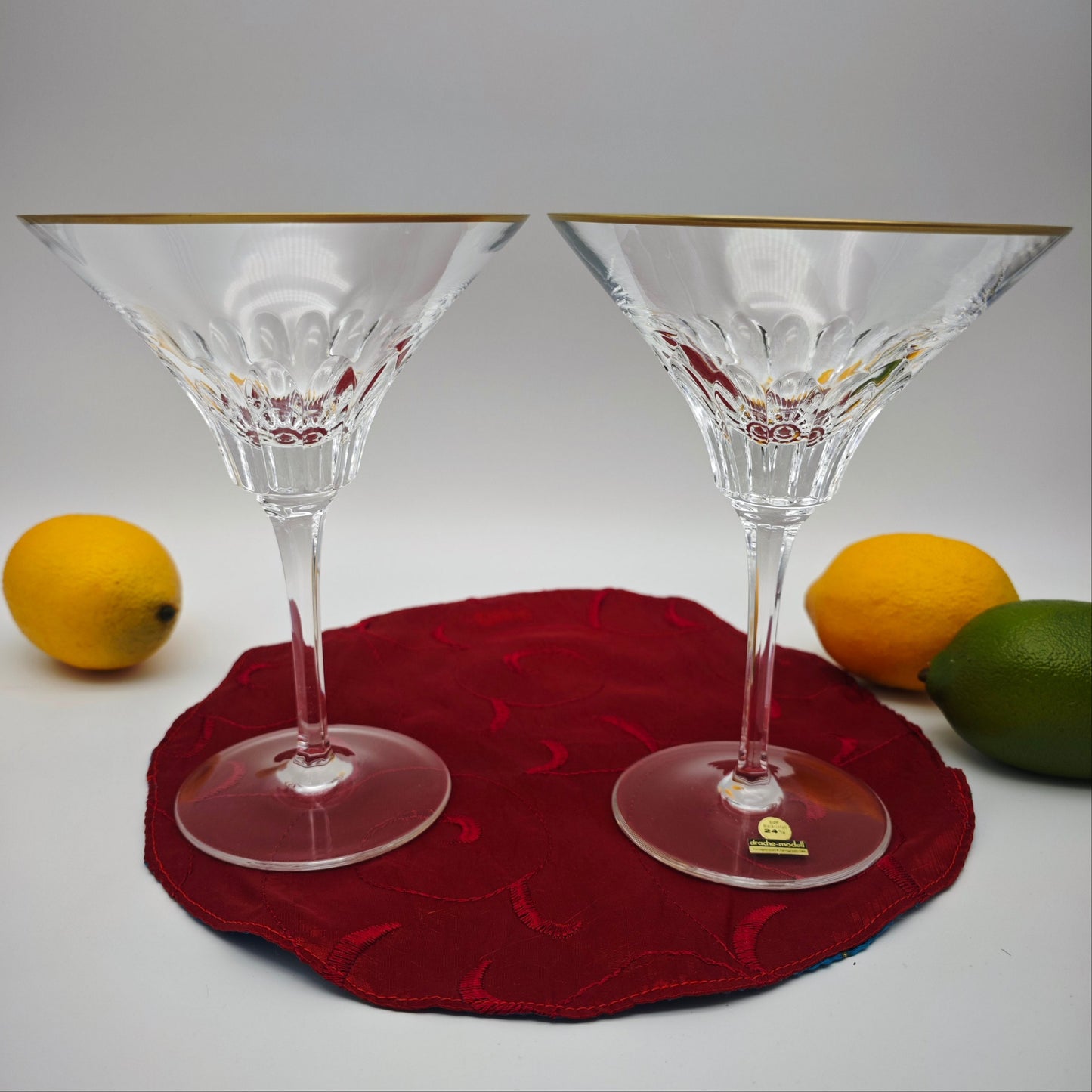 2x Verre à Martini bord doré modèle dragon verre cristal au plomb cristal taillé à la main verres à cocktail vintage du milieu du siècle Hollywood Regency