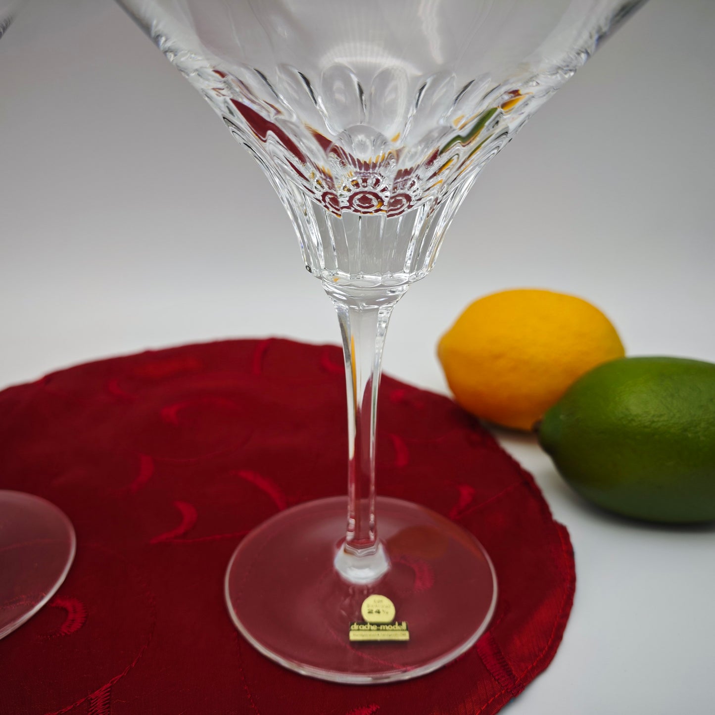 2x Verre à Martini bord doré modèle dragon verre cristal au plomb cristal taillé à la main verres à cocktail vintage du milieu du siècle Hollywood Regency