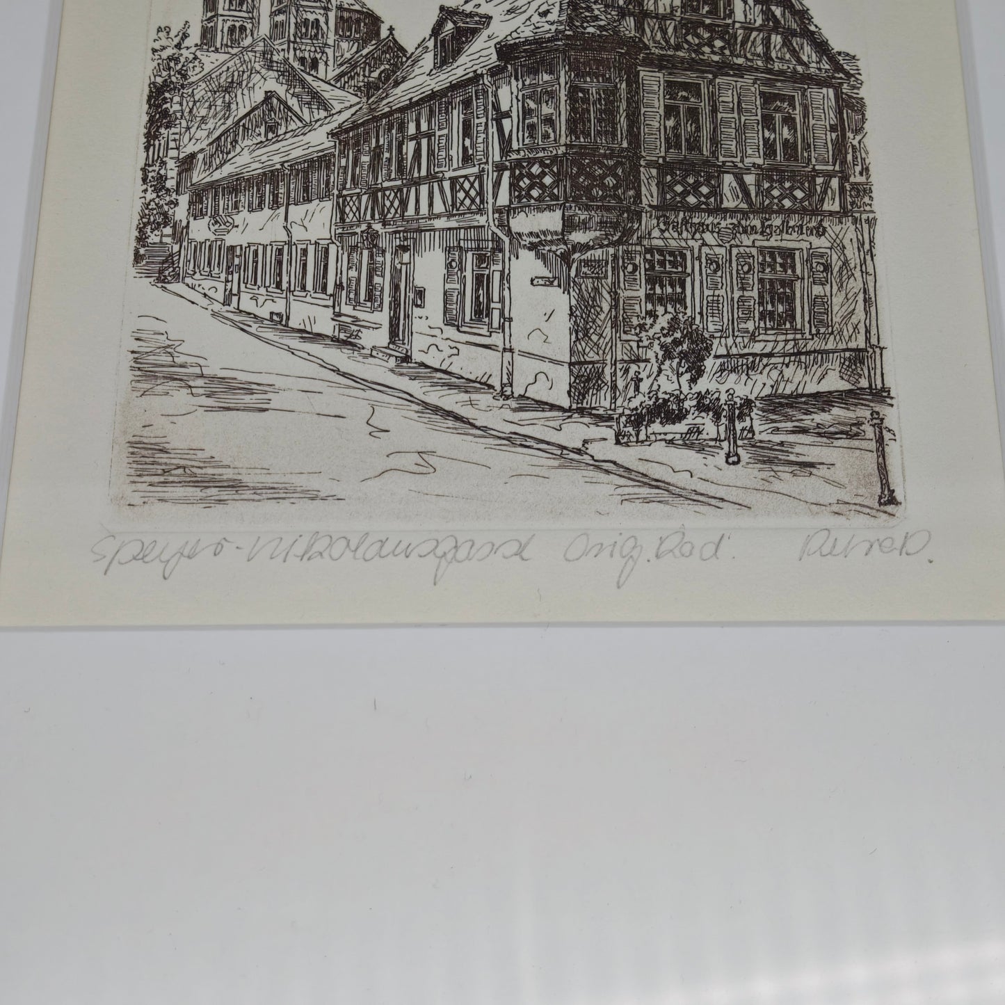 Radierung Speyer Nikolausgasse signiert gerahmt Wandbild Souvenir Gasthaus zum Halbmond Dom zu Speyer Rheinland-Pfalz Fachwerkhaus Kaiserdom