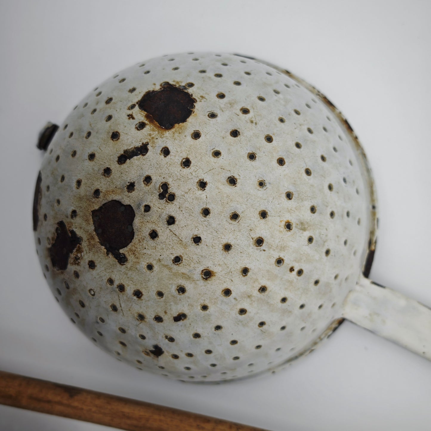 3x antique kitchen utensils sieve skimmer whisk enamel wood vintage country kitchen decoration set nostalgic kitchen appliances