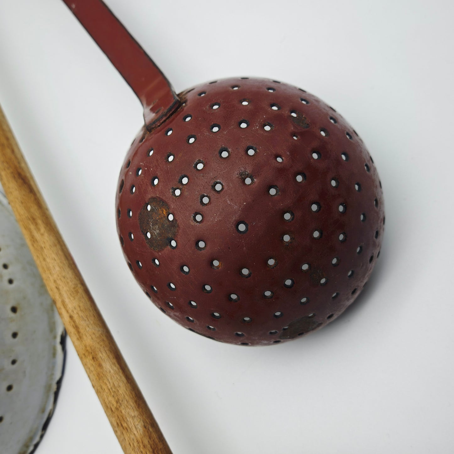 3x antique kitchen utensils sieve skimmer whisk enamel wood vintage country kitchen decoration set nostalgic kitchen appliances