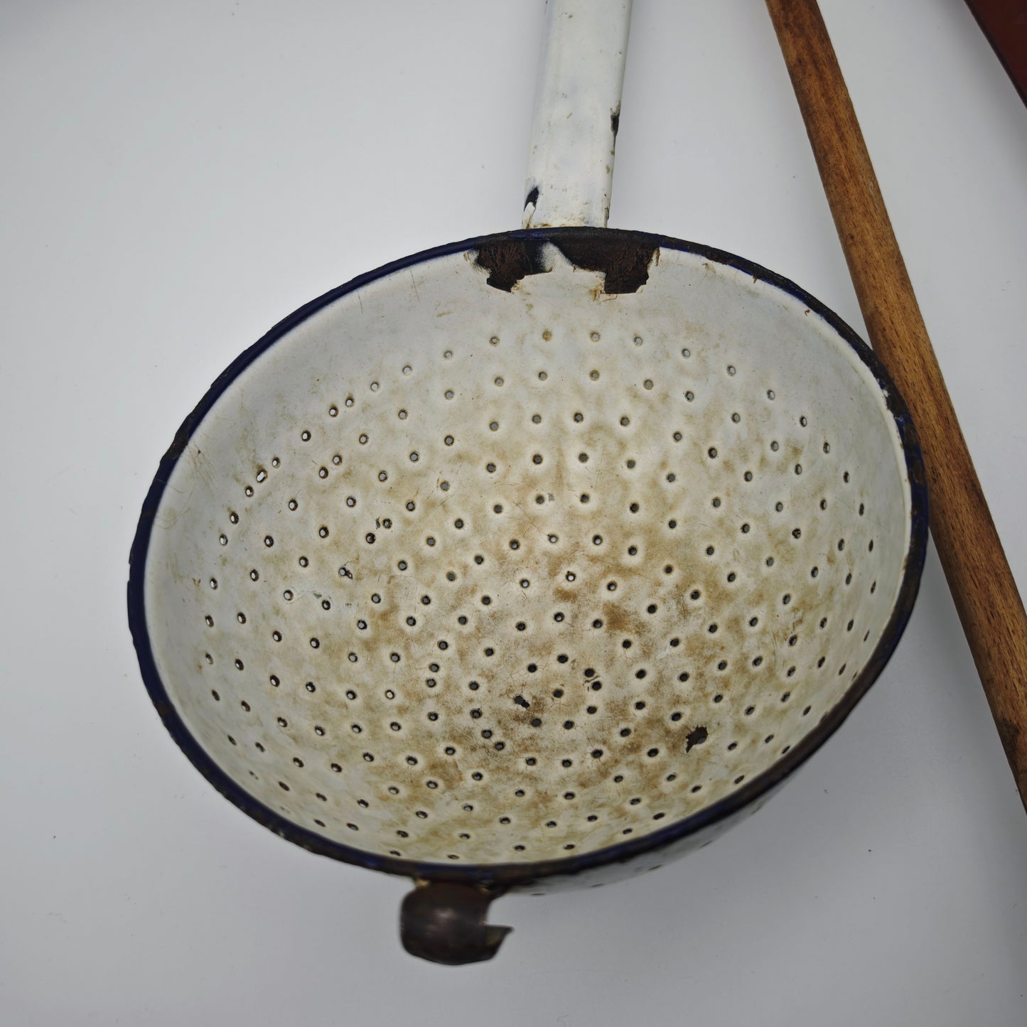 3x antique kitchen utensils sieve skimmer whisk enamel wood vintage country kitchen decoration set nostalgic kitchen appliances