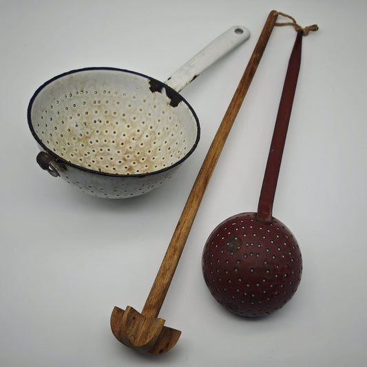 3x antique kitchen utensils sieve skimmer whisk enamel wood vintage country kitchen decoration set nostalgic kitchen appliances