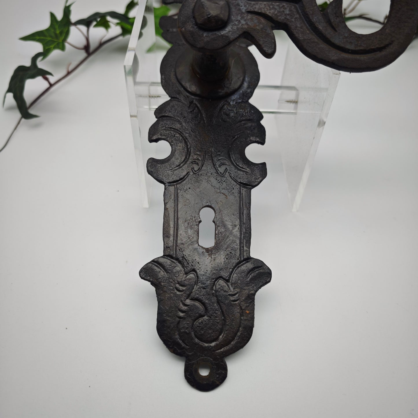 Poignée de porte antique, ensemble de poignées de porte, porte d'entrée, longue plaque, fer forgé, matériaux de construction antiques, période wilhelminienne, Biedermeier