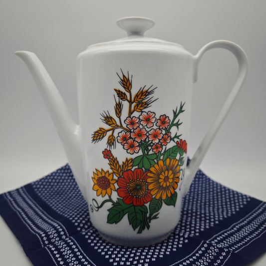 Coffee pot Kahla flower motif white 70s GDR mid century grannycore pot