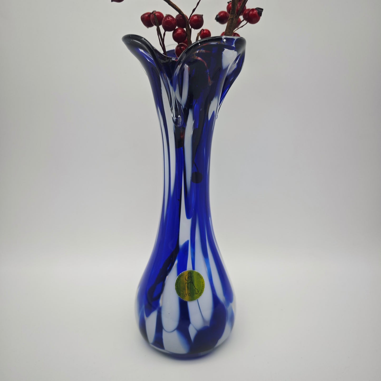 Murano Glasvase Vintage kobaltblau weiß Handarbeit mundgeblasen Opalglas geschwungene Öffnung 26 cm Blumenvase Mid Century