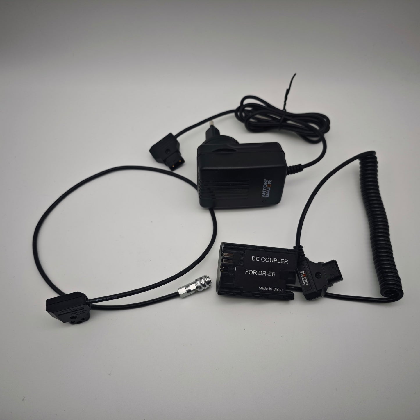 Anton Bauer Titon Base Kit Akku für Blackmagic Pocket Cinema 6K 2-Pin LP-E6 BMPCC6K