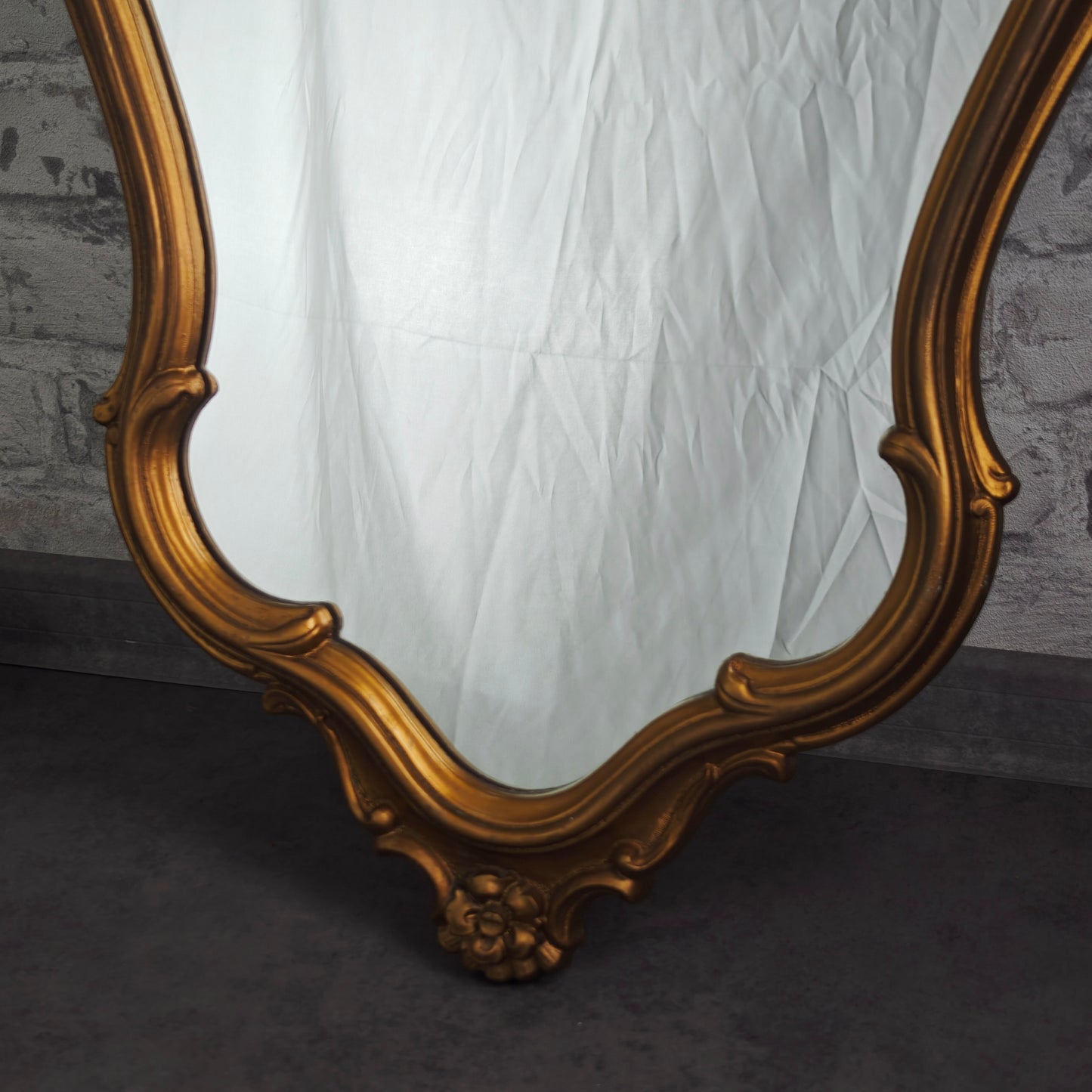 Spiegel Barock Wandspiegel goldfarben 82x51 cm Chippendale Stil mit Ornamenten Hollywood Regency