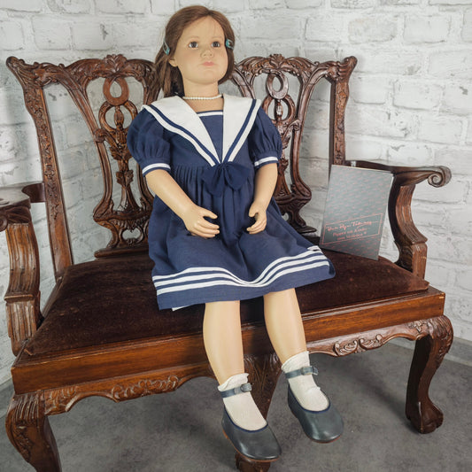 Künstlerpuppe "Annika" AR Teckenburg Sammlerpuppe Sitzpuppe 025/500 Zertifikat OVP