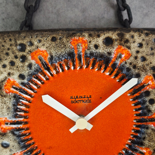 Kienzle Wanduhr Keramik Fat Lava Kette Mid Century Space age orange braun WGP Küchenuhr Loft Popart space age