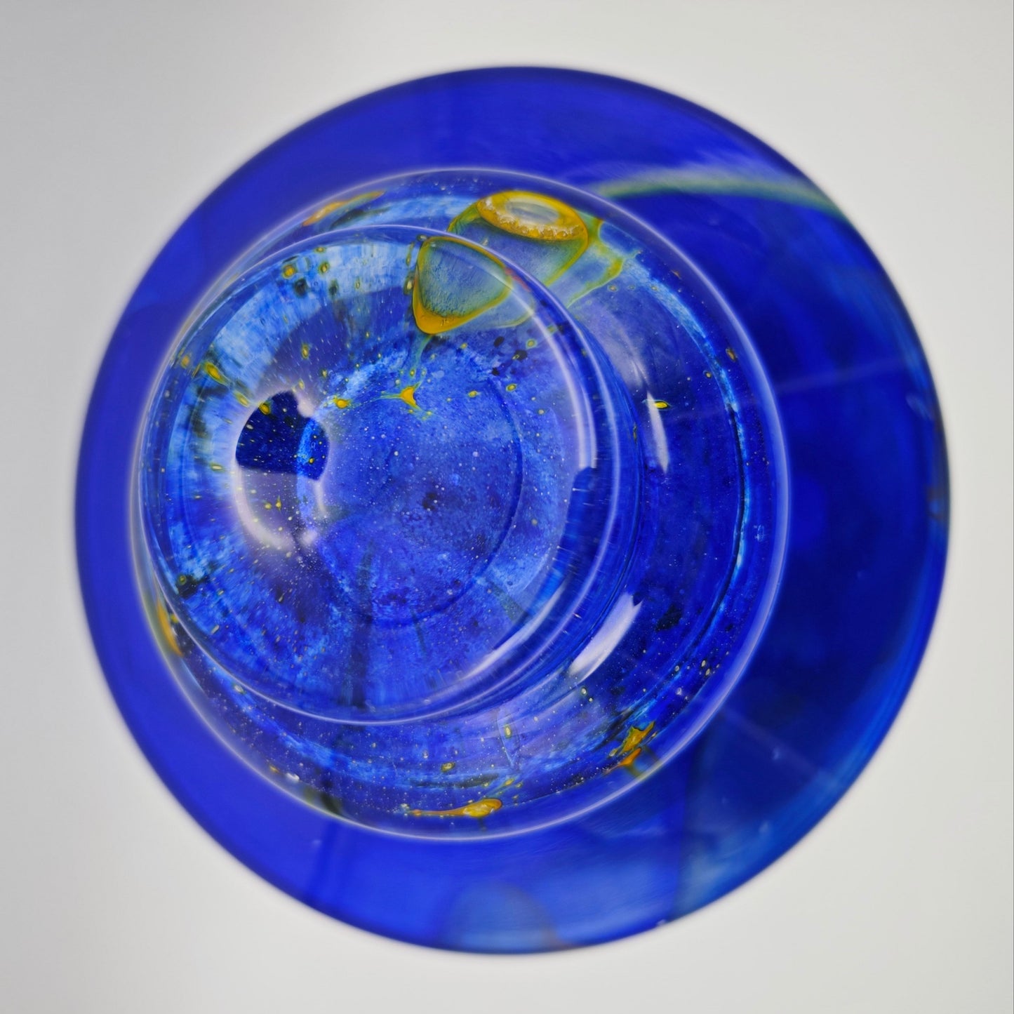 La Rochere Glasurne Studioglas kobaltblau mit Farbfäden Deckelvase Frankreich signiert 27 cm Urne