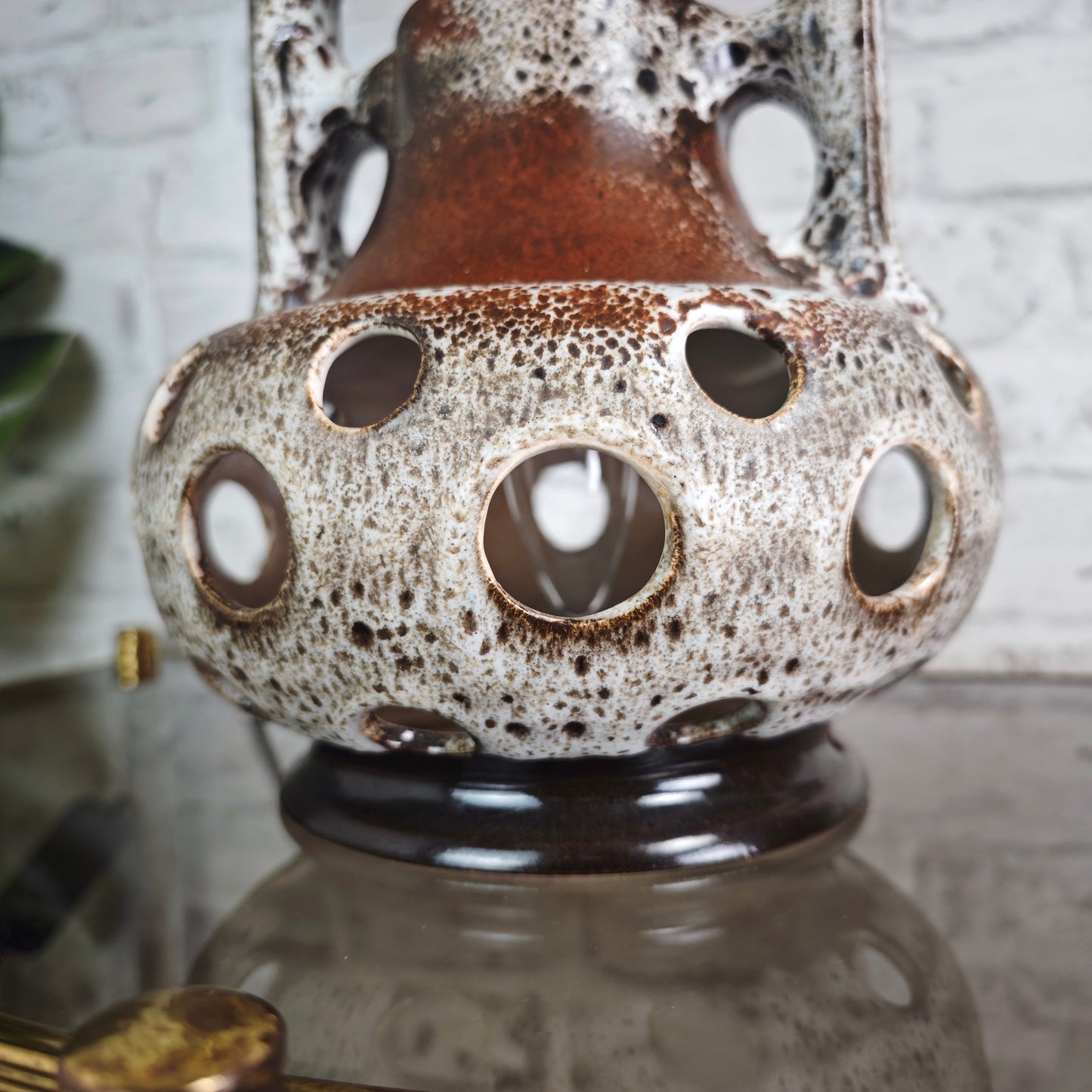 Fat Lava Lampe Tischlampe Beistelltisch Mid Century Keramik West German pottery beige braun Stoffschirm Bordüre midcentury 60ies 70s Boho