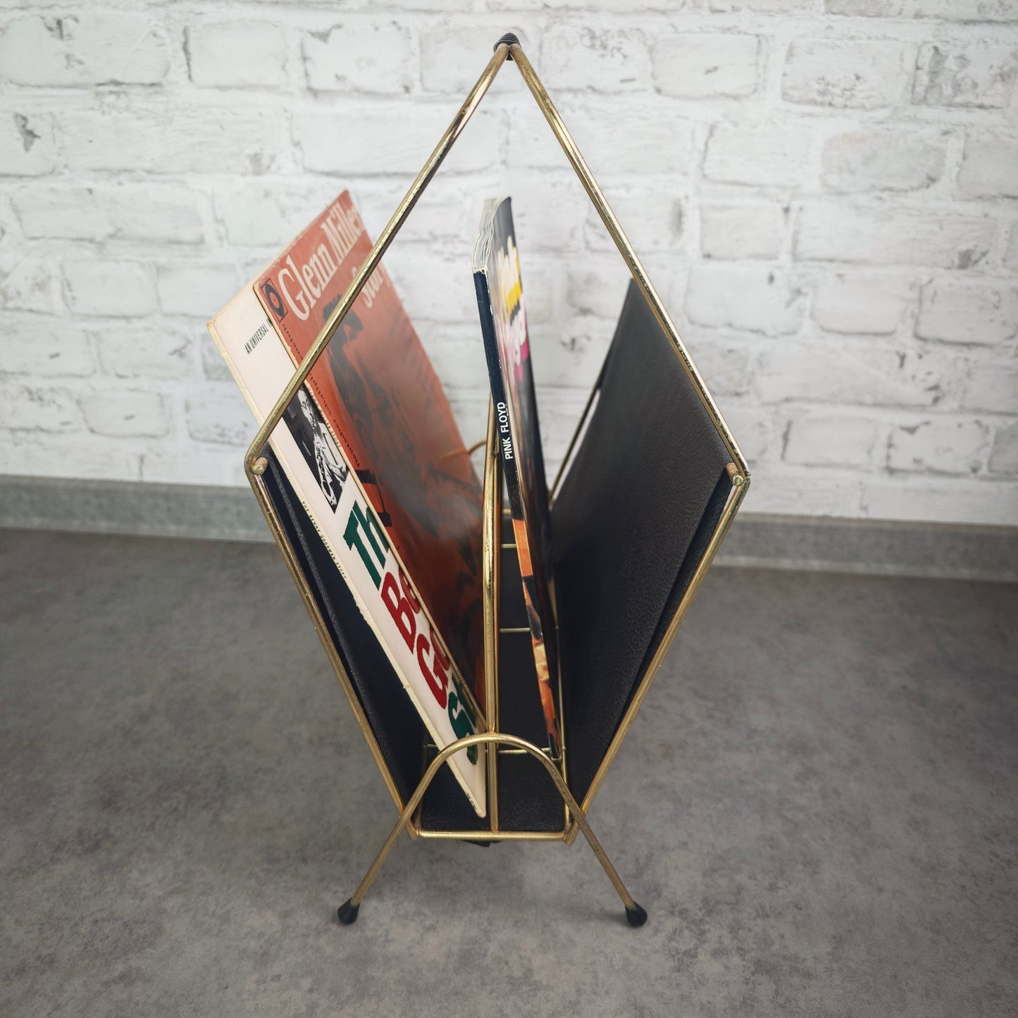 Zeitschriftenhalter Metall schwarz gold Midcentury LP Ständer vintage string Ära