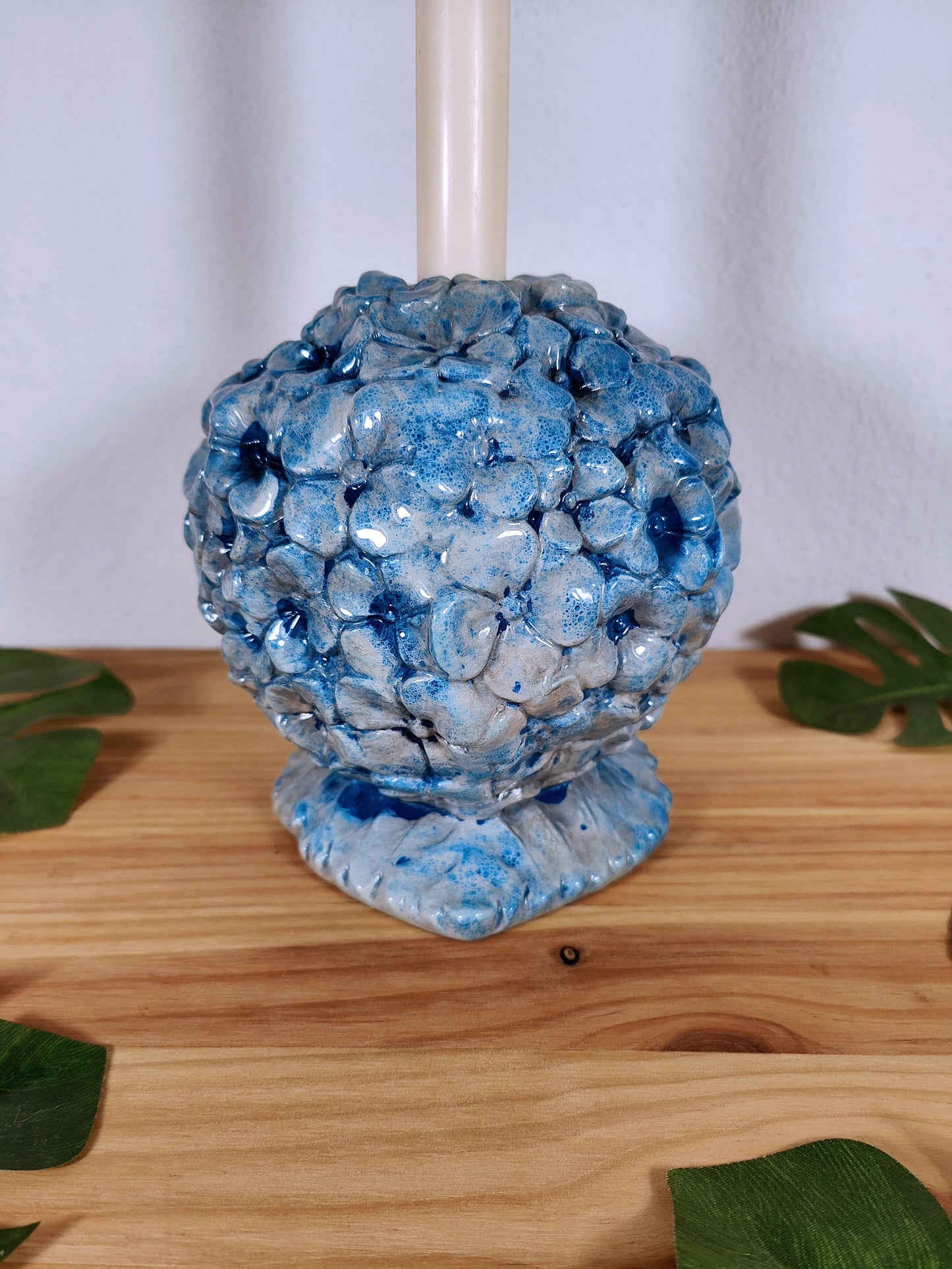 Bougeoir hortensia bougeoir boule bleue relief céramique hygge fleur boule fleur décoration hortensia fleur Scandi boho floral hortensia