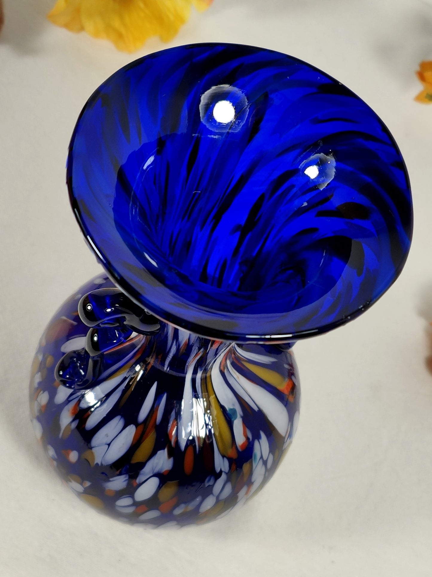 Vase en verre Fratelli Toso Murano bleu marbré vintage Midcentury tourbillon verre art Hygge Skandi épuré maximalisme Italie brillant vase amphore
