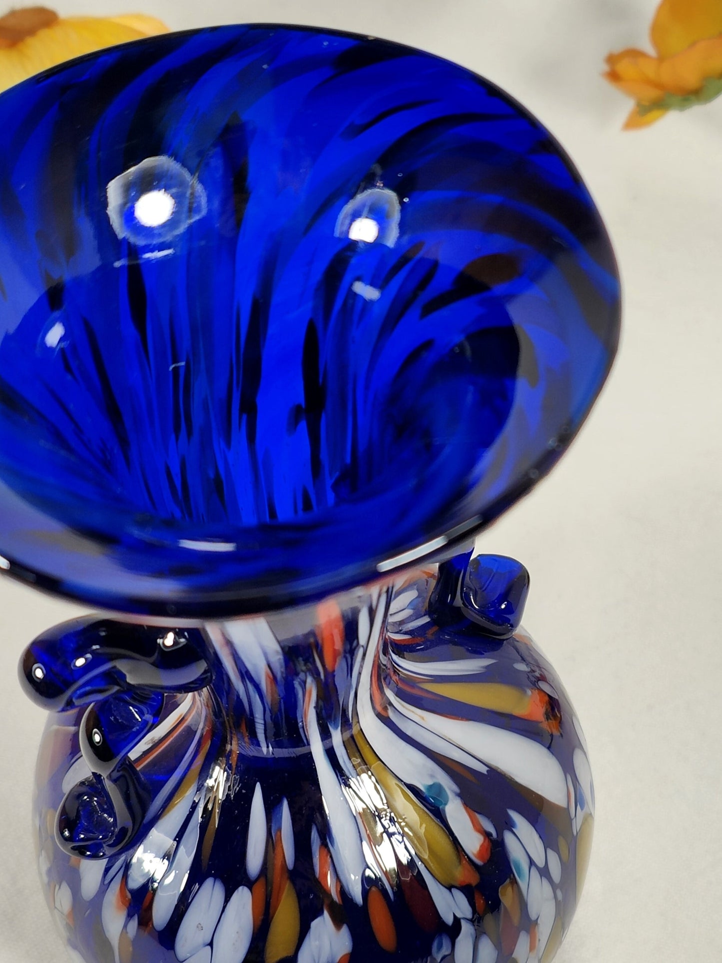 Vase en verre Fratelli Toso Murano bleu marbré vintage Midcentury tourbillon verre art Hygge Skandi épuré maximalisme Italie brillant vase amphore