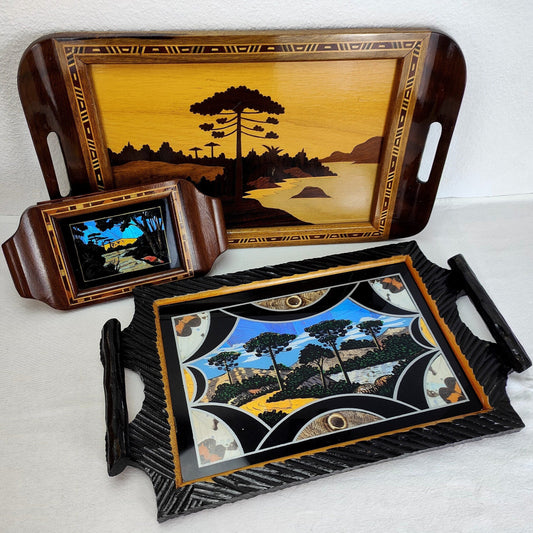 Plateau en bois marqueté papillon Brésil années 50 différentes tailles couleurs vives